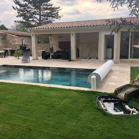 Au Milieu Des Piboules De Provence. LʼIsle-sur-la-Sorgue Exterior foto