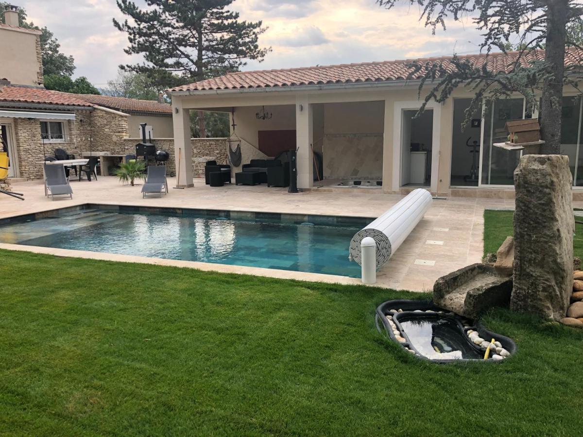 Au Milieu Des Piboules De Provence. LʼIsle-sur-la-Sorgue Exterior foto